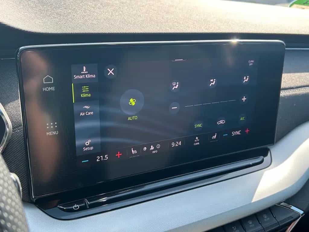 Skoda Octavia Combi Style 4x4 DSG AHK 2.0TSI 190PS 02/2024-photo-32
