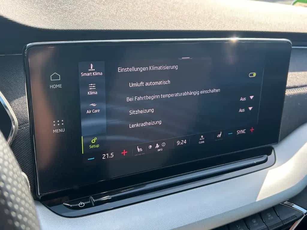 Skoda Octavia Combi Style 4x4 DSG AHK 2.0TSI 190PS 02/2024-photo-33