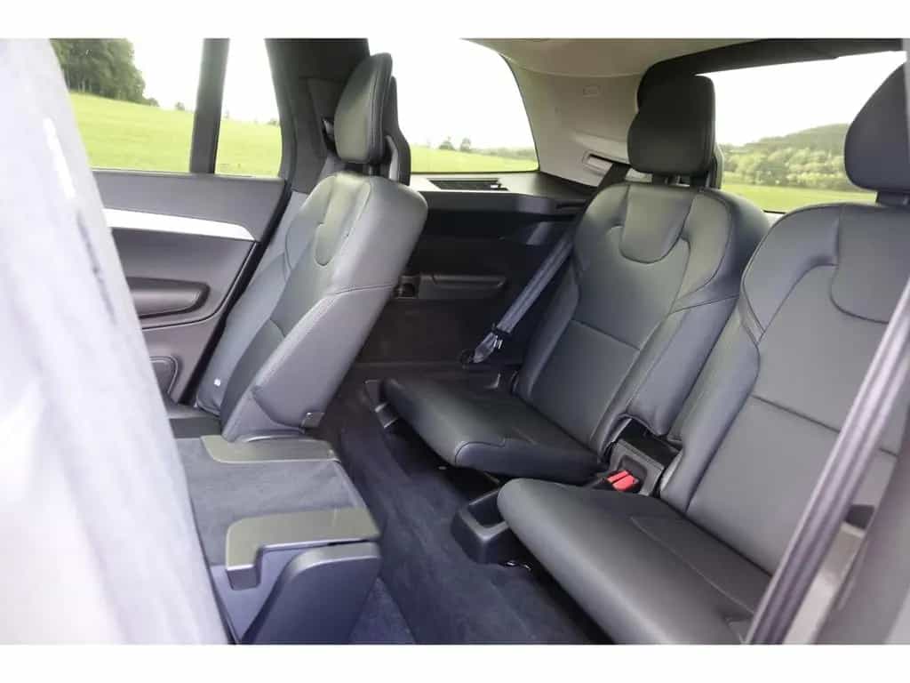 Volvo XC90 B5 D AWD Ultimate Bright 7-Sitz+HUD+PGSD+AC 06/2022-photo-8
