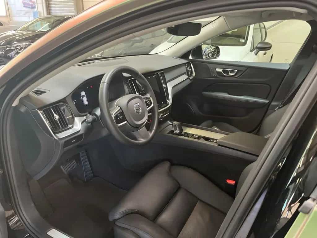 Volvo V60 Cross Country Cross Country Plus AWD B4 AHK* 05/2023-photo-11