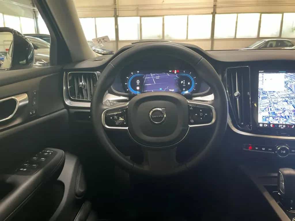 Volvo V60 Cross Country Cross Country Plus AWD B4 AHK* 05/2023-photo-16