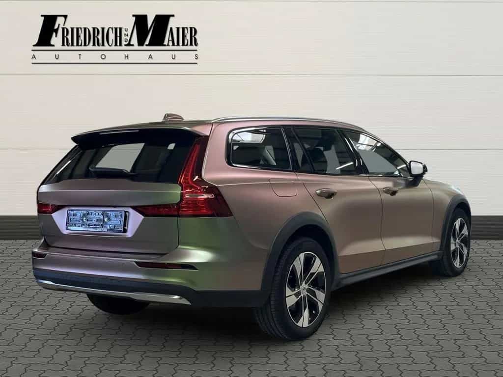 Volvo V60 Cross Country Cross Country Plus AWD B4 AHK* 05/2023-photo-4