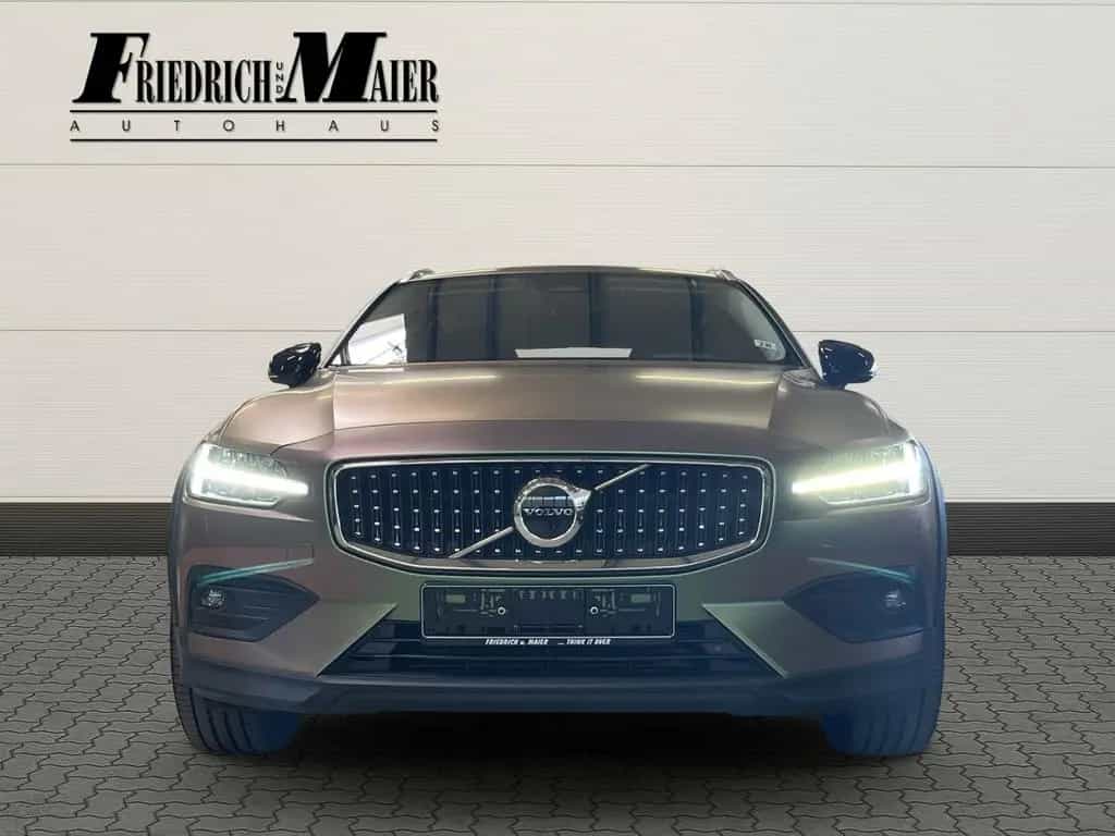 Volvo V60 Cross Country Cross Country Plus AWD B4 AHK* 05/2023-photo-7