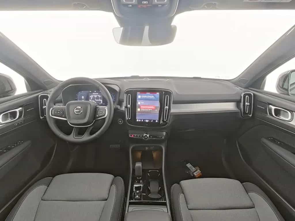 Volvo XC40 B3 Plus Black Edition PGSD*360*ACC*Pixel-LE 05/2025-photo-4