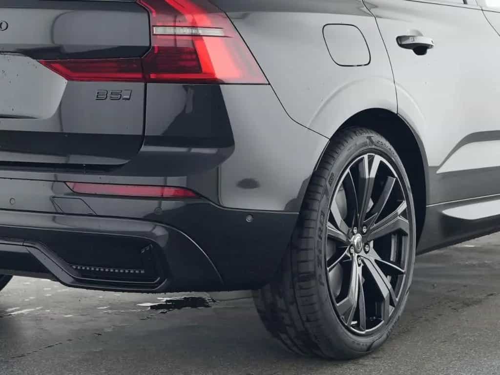 Volvo XC60 B5 AWD Ultra Black Luftf.*ACC*PGSD*V-LED*H/ 09/2025-photo-9