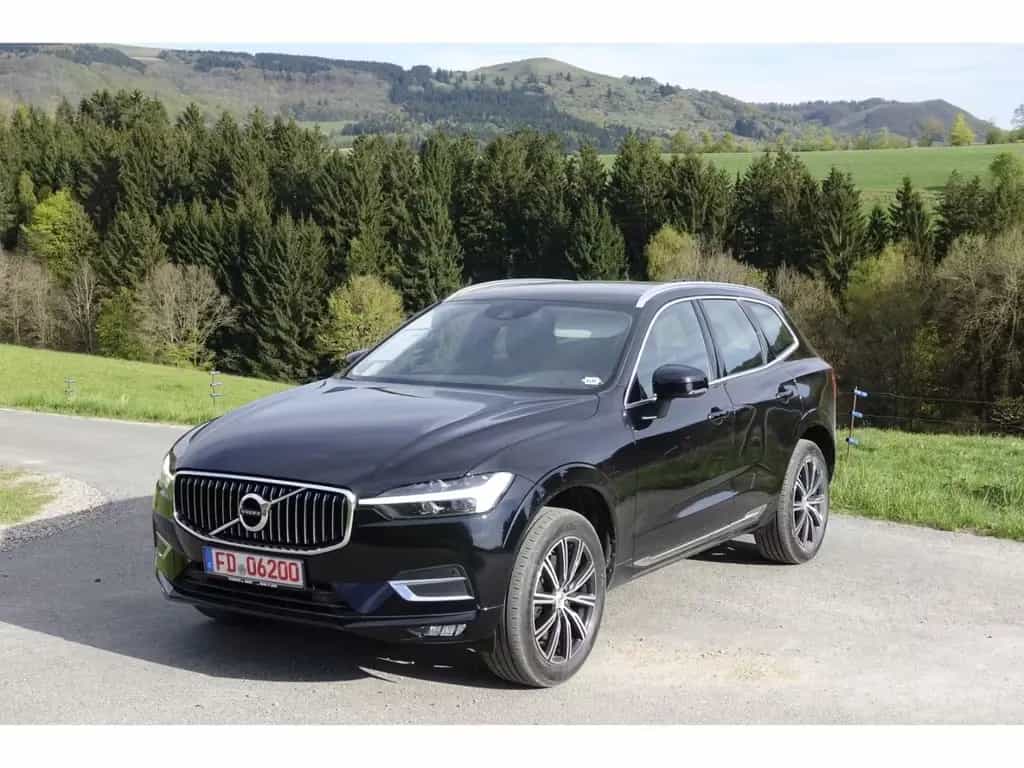 Volvo XC60 B4 AWD Inscription PDC*RFK*V-LED*AHK*Memory 03/2021-photo-0
