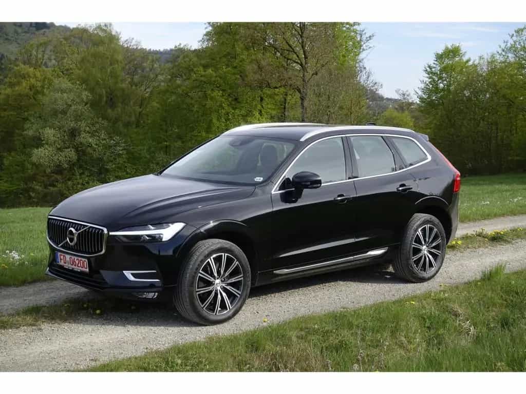 Volvo XC60 B4 AWD Inscription PDC*RFK*V-LED*AHK*Memory 03/2021-photo-1