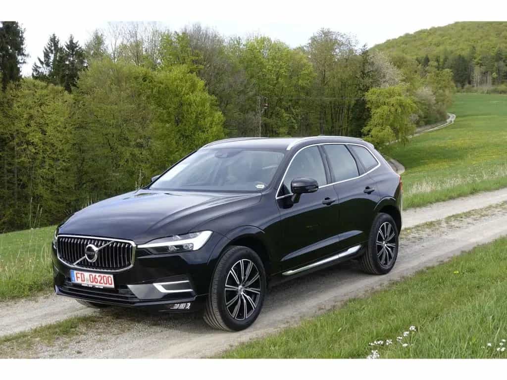 Volvo XC60 B4 AWD Inscription PDC*RFK*V-LED*AHK*Memory 03/2021-photo-3