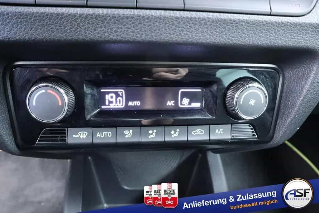 Skoda Fabia Combi Monte Carlo #Pano #Klima #SHZ #PD... 08/2019-photo-23