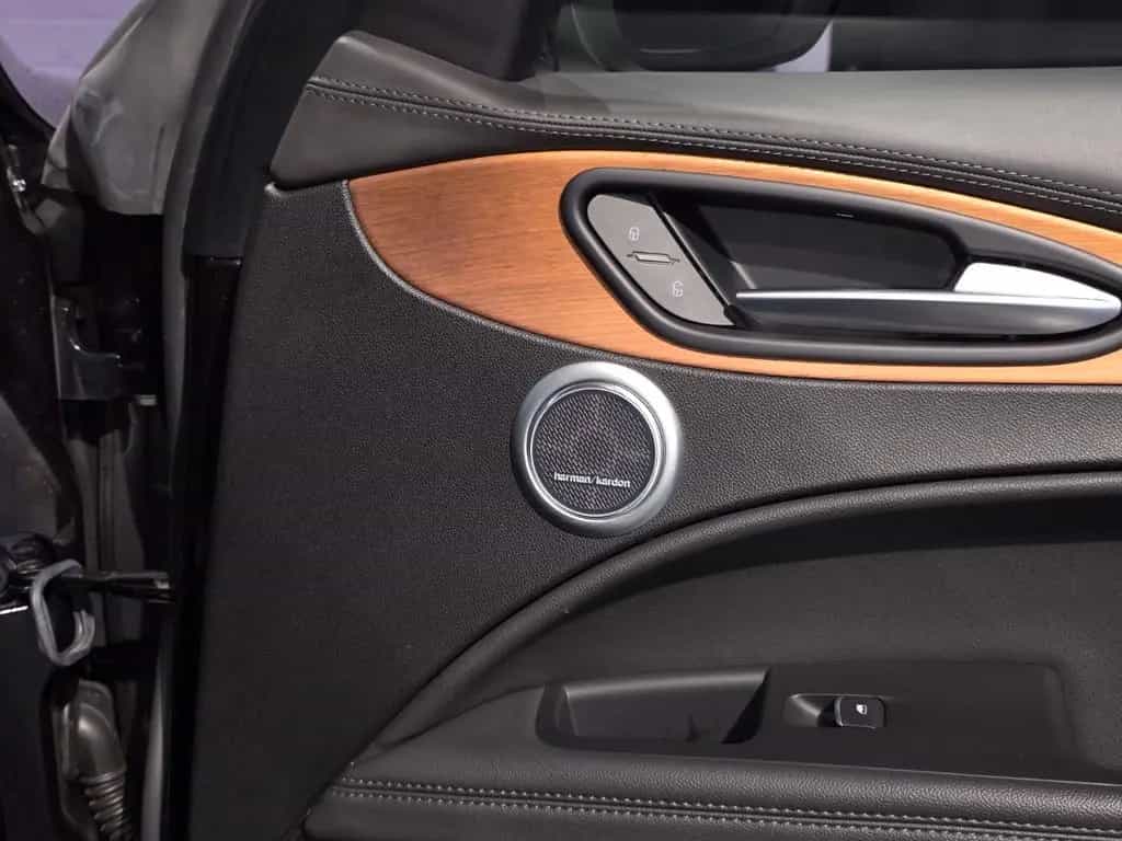 Alfa Romeo Stelvio Lusso Ti Q4/PANO/HARMAN KARDON 07/2021-photo-32
