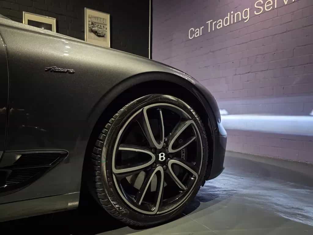 Bentley Continental GT Azure / erste Hand / 12/2023-photo-18