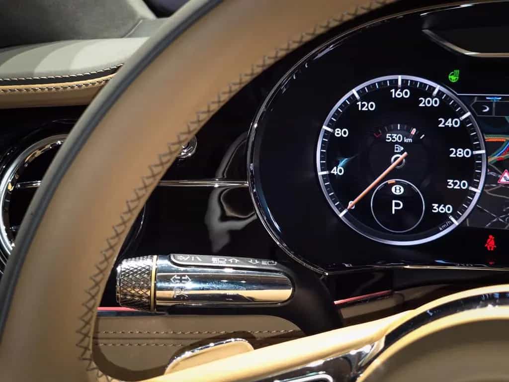 Bentley Continental GT Azure / erste Hand / 12/2023-photo-23
