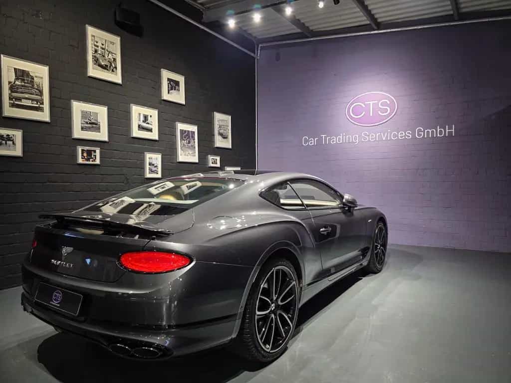 Bentley Continental GT Azure / erste Hand / 12/2023-photo-8