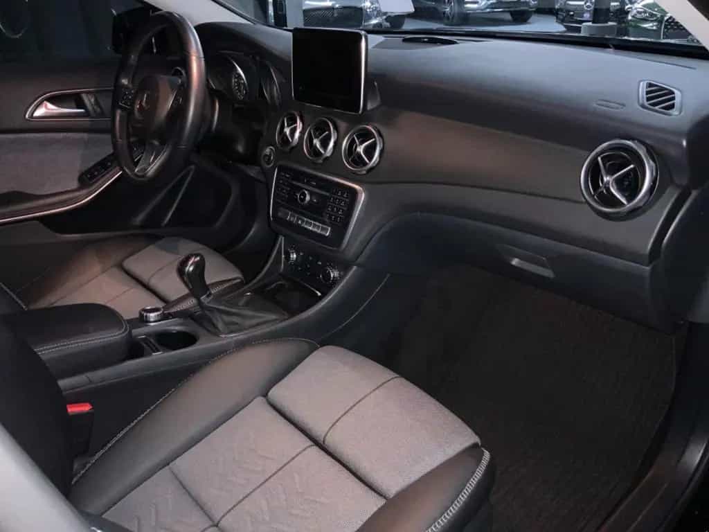 Mercedes-Benz GLA 180 GLA / Business Paket 10/2019-photo-10