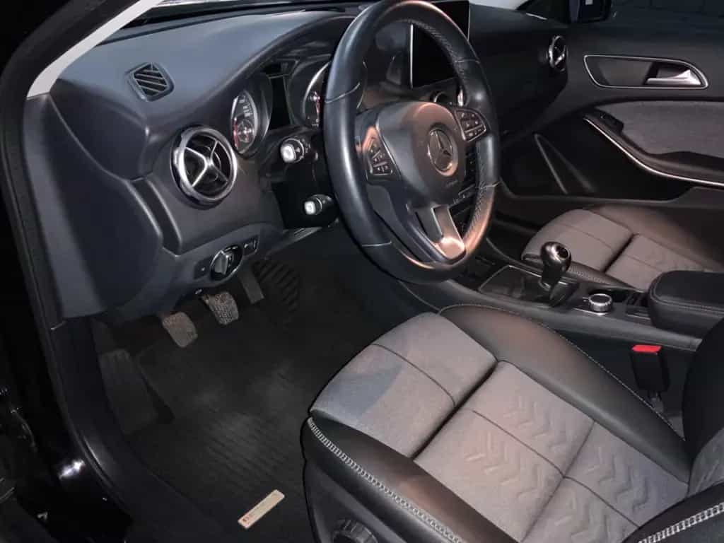 Mercedes-Benz GLA 180 GLA / Business Paket 10/2019-photo-12