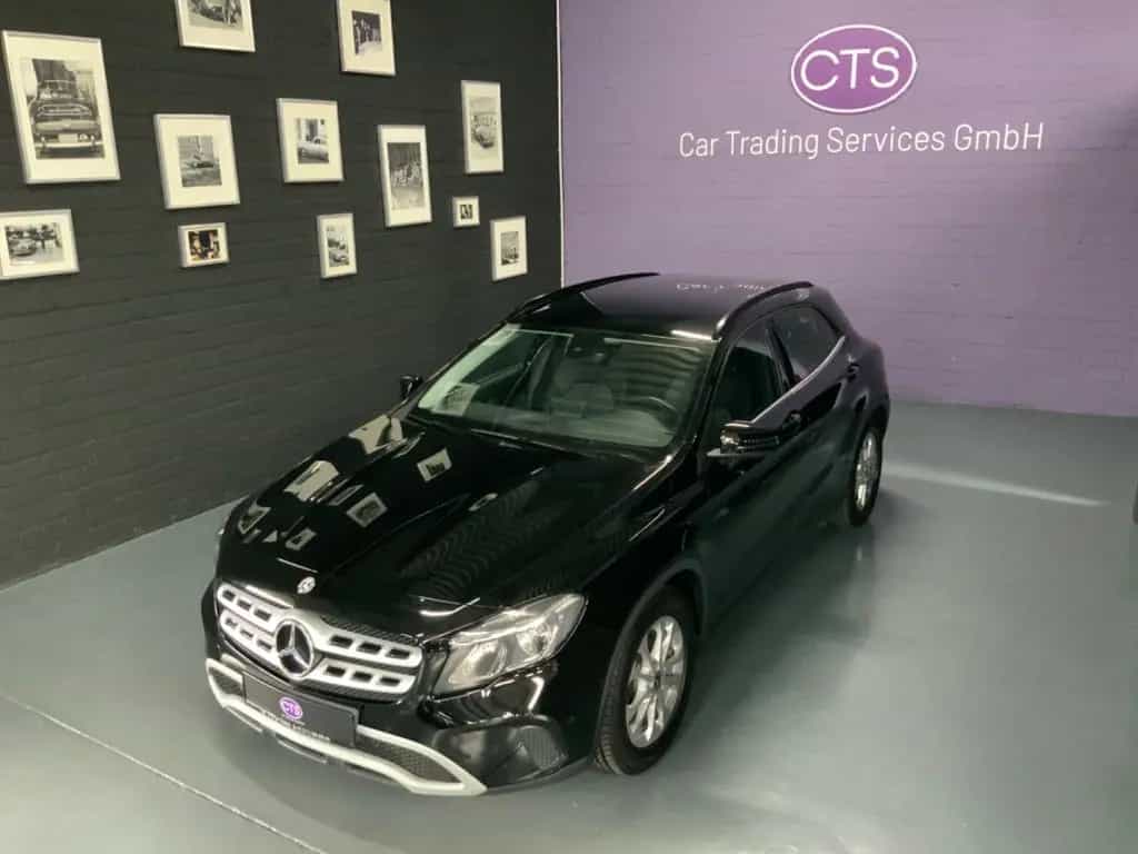 Mercedes-Benz GLA 180 GLA / Business Paket 10/2019-photo-14