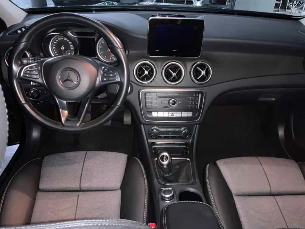 Mercedes-Benz GLA 180 GLA / Business Paket 10/2019-photo-15