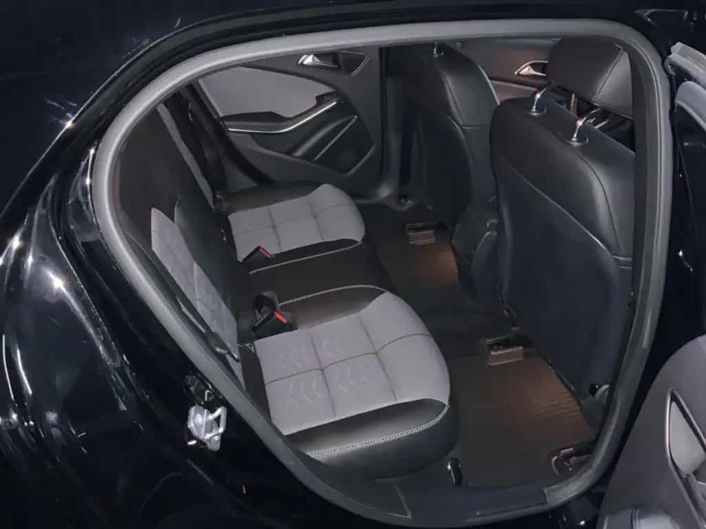 Mercedes-Benz GLA 180 GLA / Business Paket 10/2019-photo-17