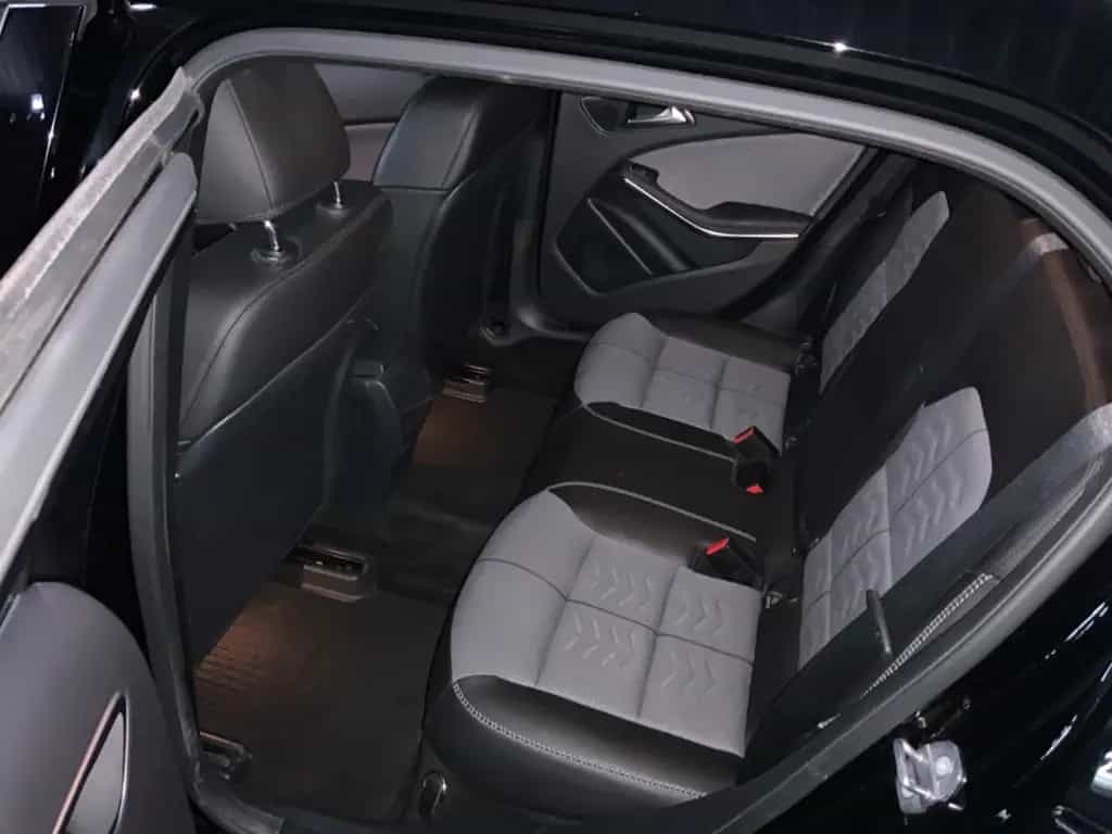 Mercedes-Benz GLA 180 GLA / Business Paket 10/2019-photo-18