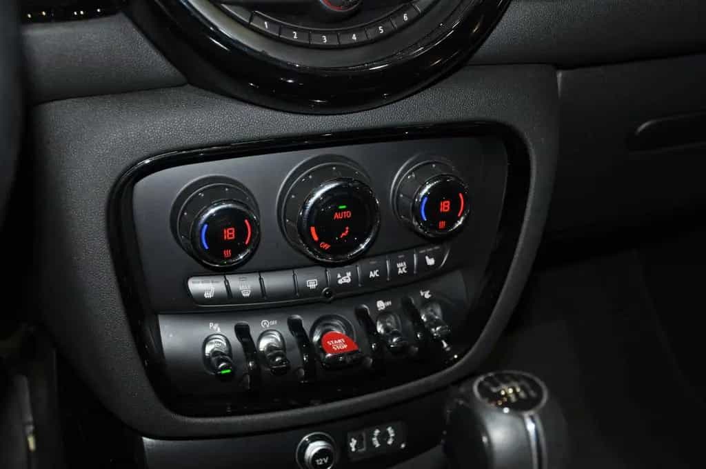MINI Cooper S Clubman /PANORAMA/HARMAN KARDON 08/2016-photo-31