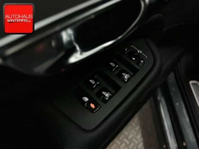 Volvo XC90 B5 AWD 7SITZ+PANO+AHK+360+HUD+H/K+STANDHZG+ 03/2022-photo-30