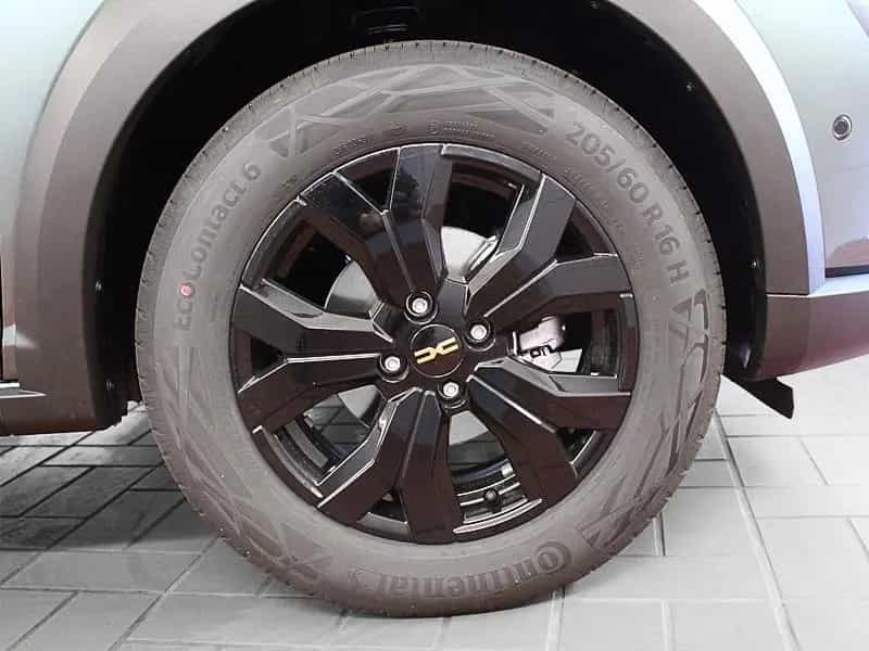 Dacia Jogger TCE 110 Extreme+ 5-Sitzer *AHK* 08/2023-photo-9