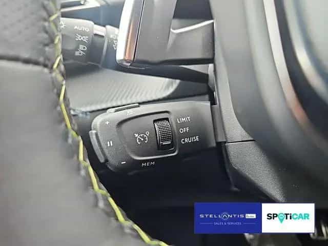 Peugeot 2008 GT 130 Automatik *Navi *S 2008 1.2 PureTech 05/2022-photo-12