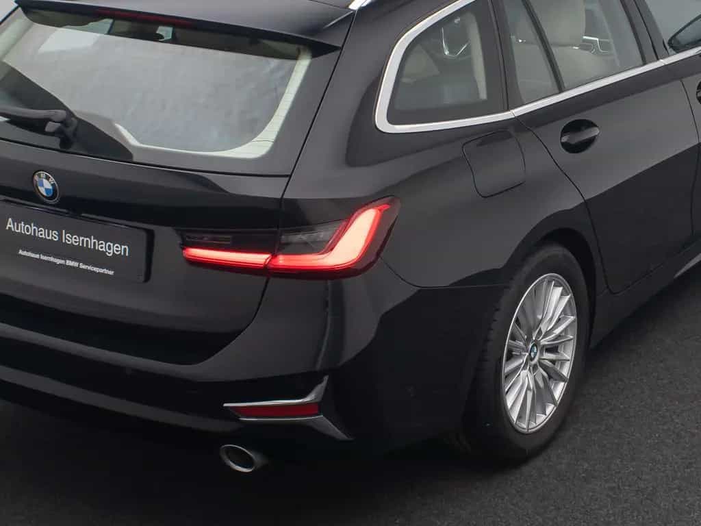 BMW 3 Series d Luxury Line 360°Alarm ACC AHK HUD DAB Leder 02/2021-photo-16