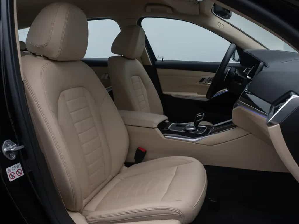BMW 3 Series d Luxury Line 360°Alarm ACC AHK HUD DAB Leder 02/2021-photo-35