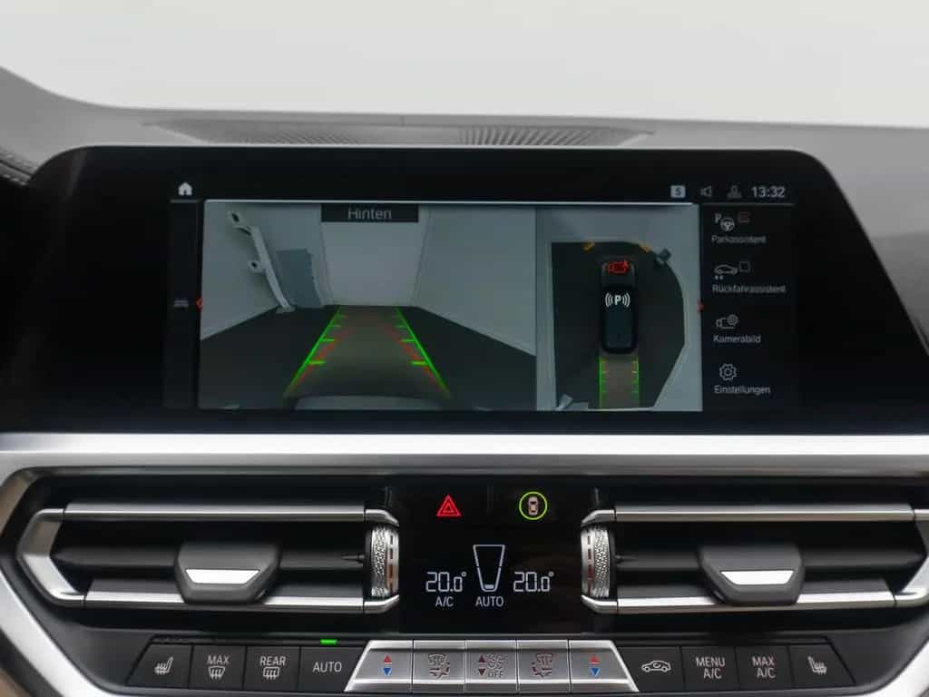 BMW 3 Series d Luxury Line 360°Alarm ACC AHK HUD DAB Leder 02/2021-photo-41