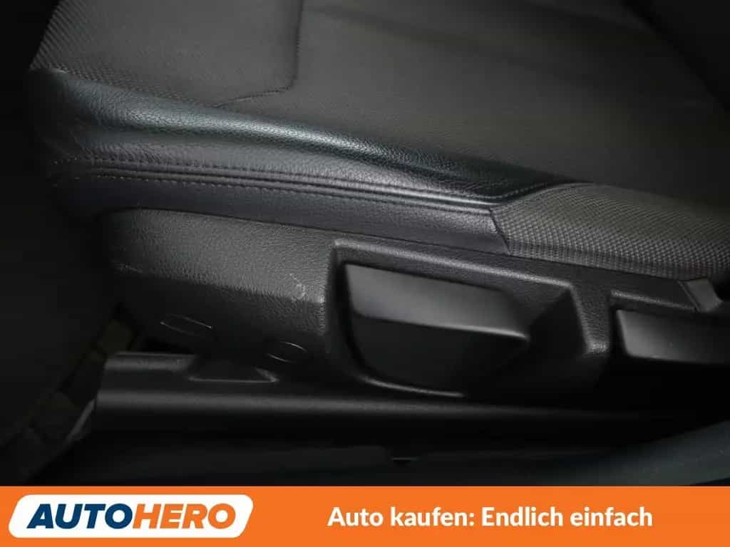 BMW 4 Series 420i Gran Coupé Advantage Aut.*NAVI*XENON* 02/2017-photo-28