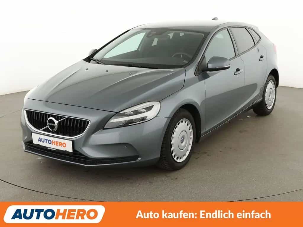 Volvo V40 2.0 T2 Momentum *NAVI*LED*TEMPO*PDC*SHZ* 03/2018-photo-0
