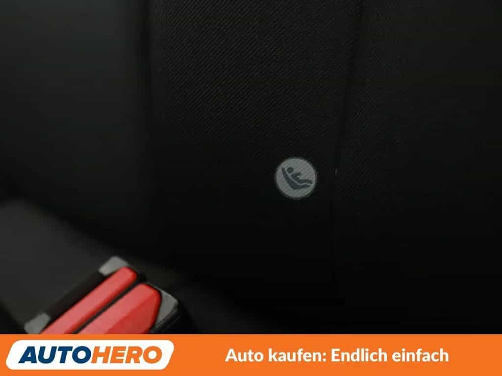 Volvo V40 2.0 T2 Momentum *NAVI*LED*TEMPO*PDC*SHZ* 03/2018-photo-24
