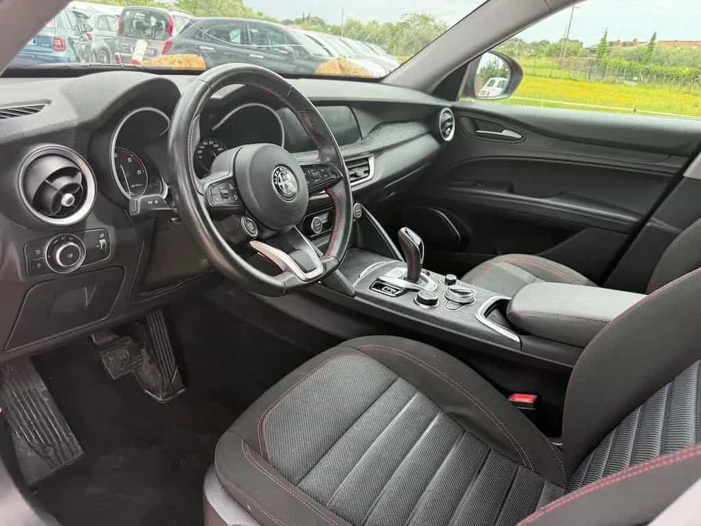 Alfa Romeo Stelvio 2.2 Turbodiesel 160 CV AT8 RW 04/2021-photo-8