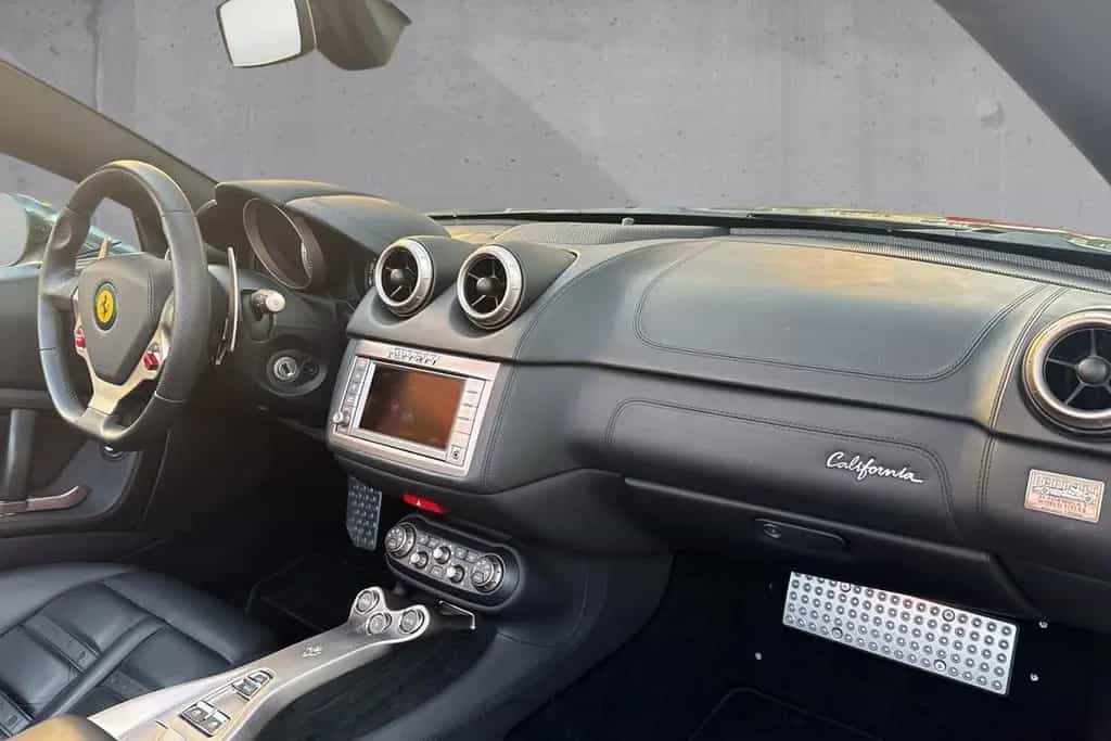 Ferrari California *Daytona*Embleme*Dt. Auto 10/2010-photo-18