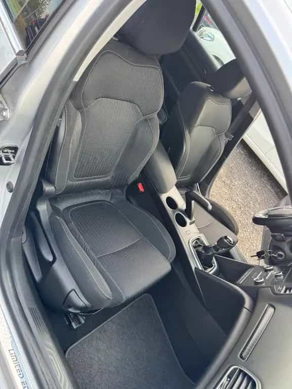 Renault Megane IV Grandtour Experience 2-Hand Scheckheft 11/2016-photo-18