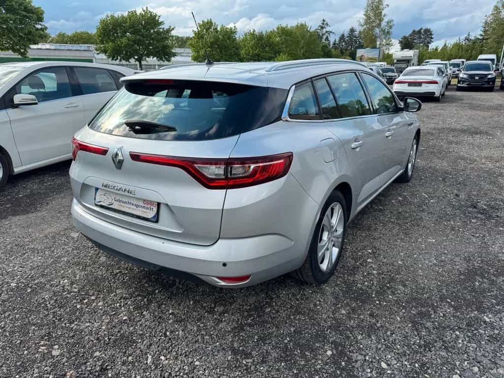 Renault Megane IV Grandtour Experience 2-Hand Scheckheft 11/2016-photo-4