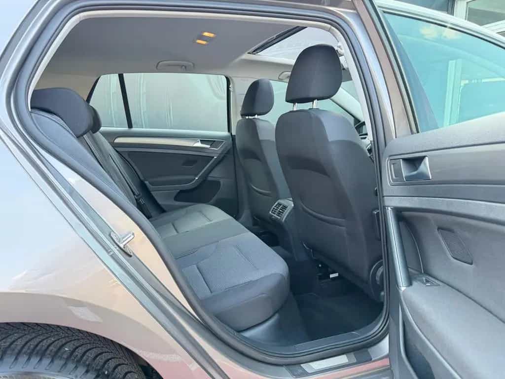 Volkswagen Golf VII Comfortline*Panorama*Scheckheft*PDC 04/2013-photo-20