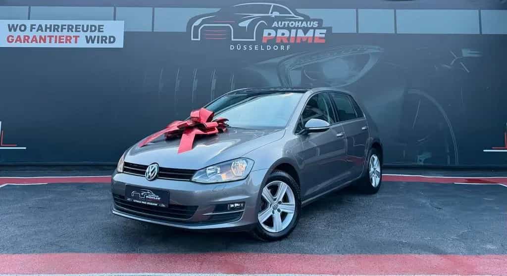 Volkswagen Golf VII Comfortline*Panorama*Scheckheft*PDC 04/2013-photo-3