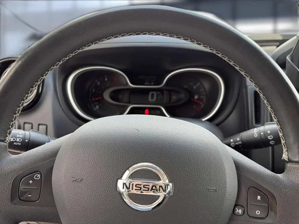 Nissan NV300 L2H1 8-Sitzer PREMIUM Navi BT ZV 11/2020-photo-12