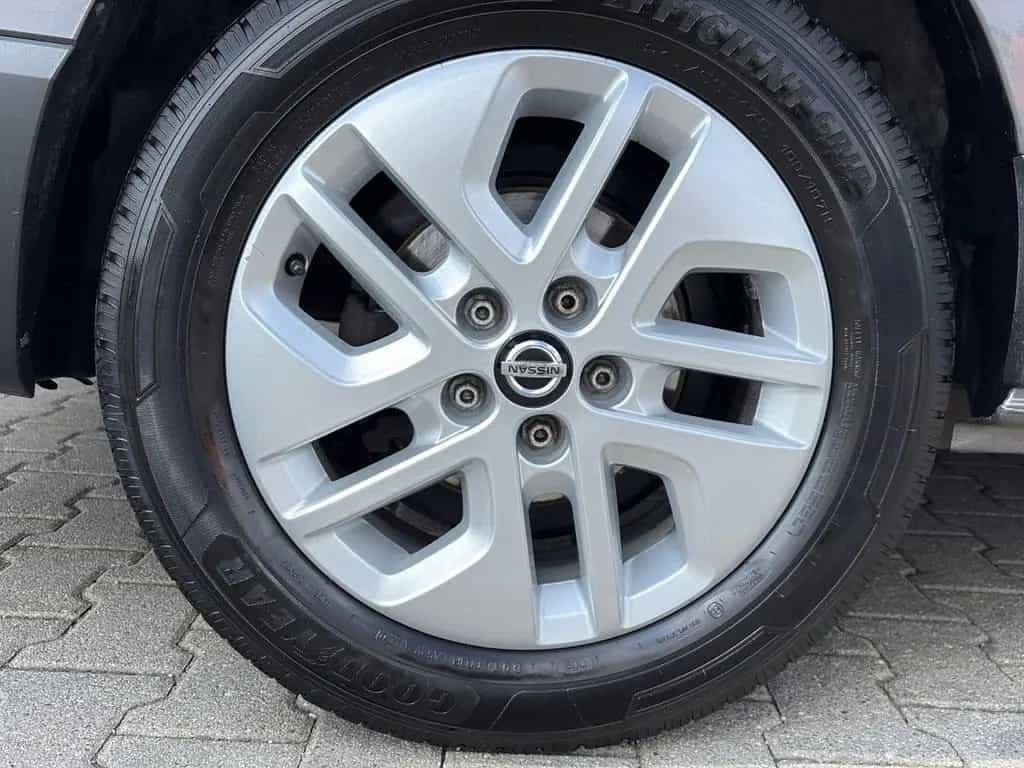 Nissan NV300 L2H1 8-Sitzer PREMIUM Navi BT ZV 11/2020-photo-21