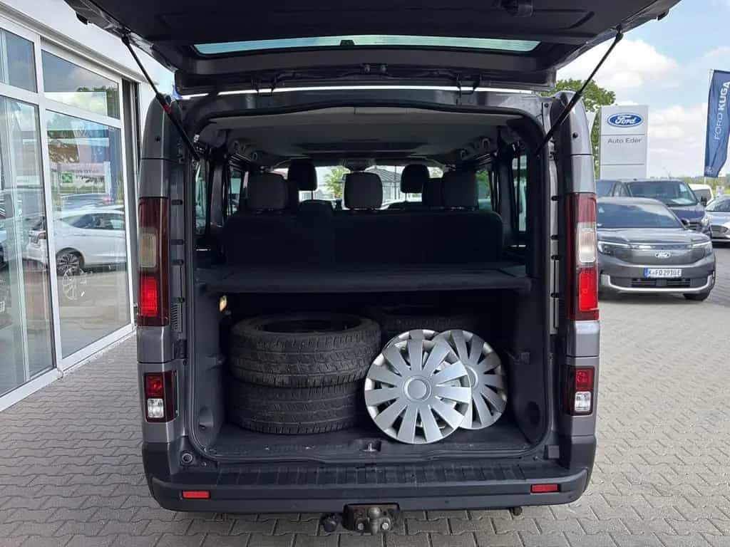 Nissan NV300 L2H1 8-Sitzer PREMIUM Navi BT ZV 11/2020-photo-22