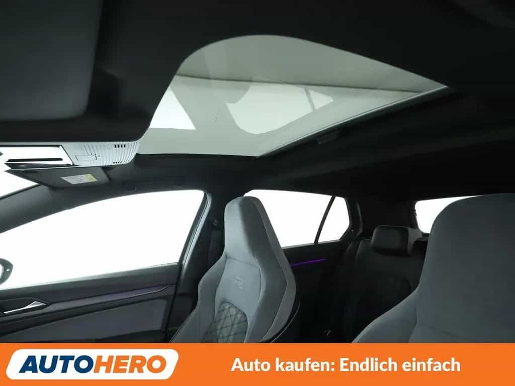 Volkswagen Golf VIII 1.5 TSI ACT R-Line*LED*VC*NAVI*LIMITER 09/2020-photo-38