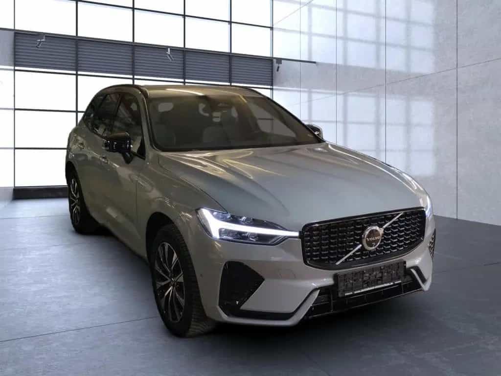 Volvo XC 60 Plus Dark 2WD 12/2023-photo-6