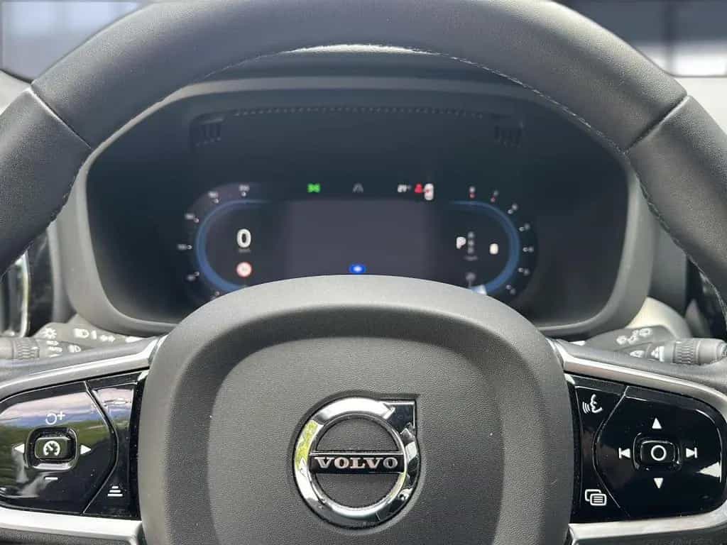 Volvo XC 60 R Design 2WD Bluetooth Navi LED Klima 03/2022-photo-11