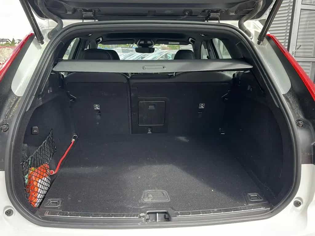 Volvo XC 60 R Design 2WD Bluetooth Navi LED Klima 03/2022-photo-20