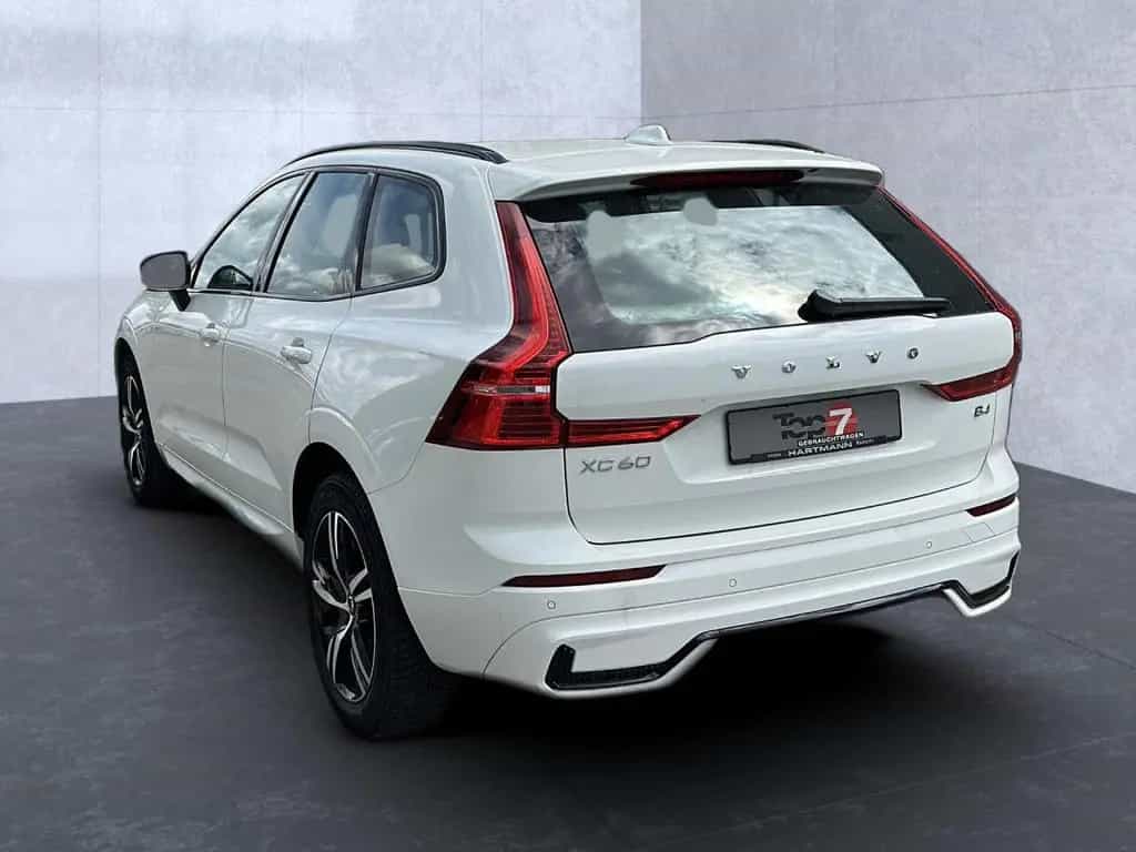 Volvo XC 60 R Design 2WD Bluetooth Navi LED Klima 03/2022-photo-3