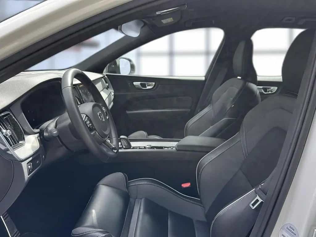 Volvo XC 60 R Design 2WD Bluetooth Navi LED Klima 03/2022-photo-9