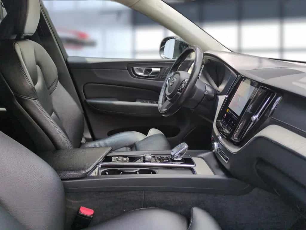 Volvo XC60 B4 (Benzin) Inscription 2WD Automatik Navi 11/2021-photo-22