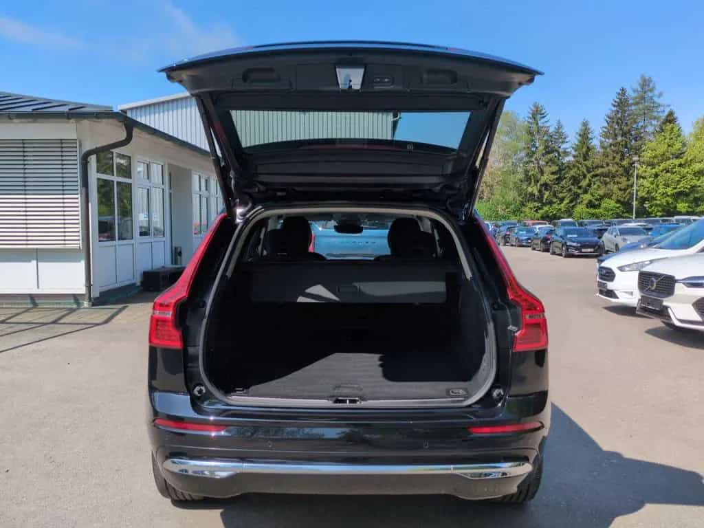 Volvo XC60 B4 (Benzin) Inscription 2WD Automatik Navi 11/2021-photo-24